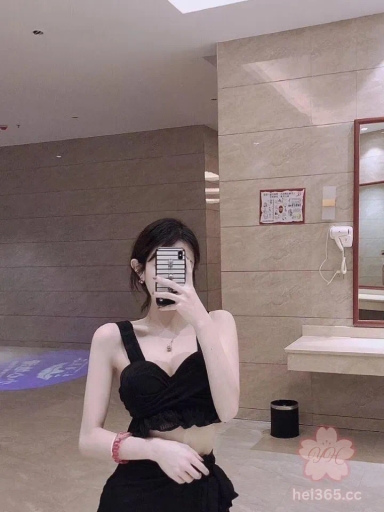 广西南宁良庆清纯大学生素人流出 原档泄密性爱泄密 学生妹饿口交技术一级棒！ 3