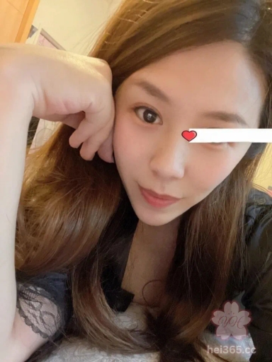 台湾人妻妈咪孕妇 实际上是个纹身打舌钉的骚逼少妇 OF大尺度露脸私拍流出！ 3