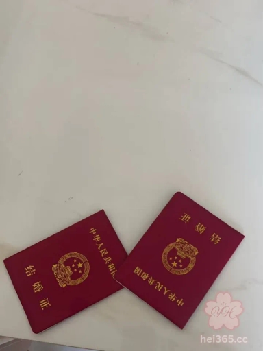 独家爆料 杭州高颜已婚白领 王佳琪 喜欢偷情约炮骚得不行 大尺度假阳具自慰视频流出！ 2