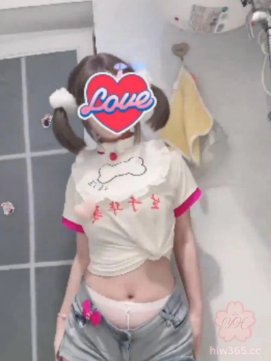 抖音福利姬美女 次元兔兔 可爱反差萌妹抖音风自慰视频福利 感觉小穴很肥美呢 2