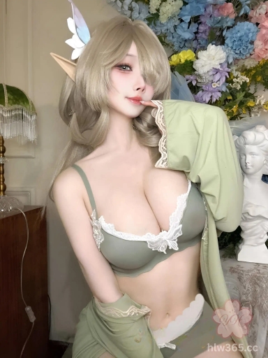 推特高颜值萝莉 Rioko 省布料系列COS 碧蓝航线七省 巨乳丰臀诱惑内衣秀 1