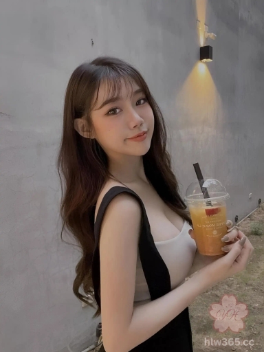 极品超高颜值美女自拍做爱超反差 骚逼主动骑乘猛摇 边操边叫 老公快射奶子上 骚穴夹紧吸你精液 3