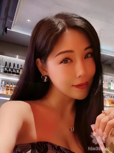 广东轻工职业技术大学女大学生王旭瑶与男友啪啪自拍视频泄密！打飞机手法堪比技师！ 2
