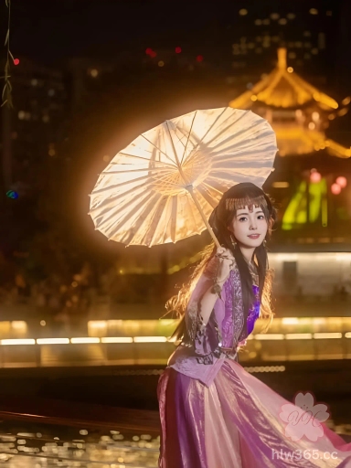 浙江抖音网红Aode5888线下约 私人定制专属福利视频流出 搔首弄姿揉胸扭臀跳舞! 1