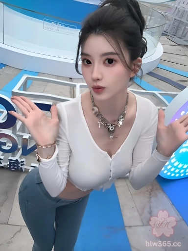 抖音260W粉丝网红车模第一人 BB酱 出席活动被眼镜小哥肘击奶子火遍全网 小哥这手法真稳准狠！ 3
