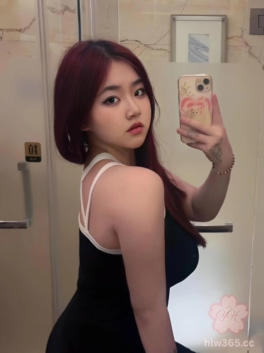 巨乳微坦女大学生平时爱吃男人的鸡巴 喜欢体验不同男人的鸡巴 非常骚的一个贱婊子 纯素人！ 2