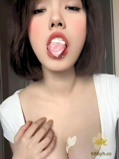 抖音113W粉丝网红 琳铛 最新定制大合集流出 情趣制服诱惑丝袜玉足擦边 总有一款符合胃口 2