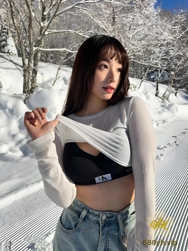 胸大还有头脑 这谁受得了 IG性感网红蘋蘋澎澎 坐拥43.6万粉丝还是逃不过坐在男人身上摇！ 1