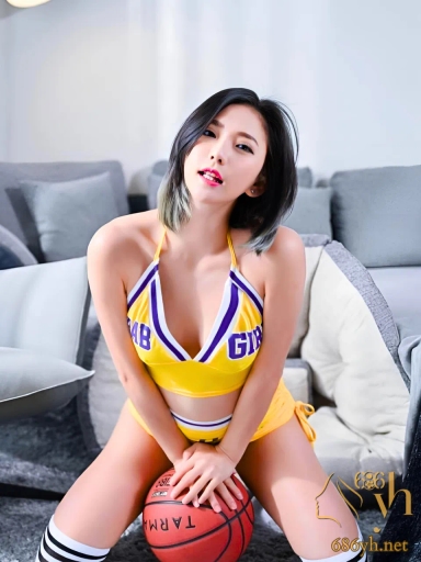 人气御姐女神 MIO 化身篮球宝贝撩人妩媚 粉嫩白虎嫩逼让人垂涎欲滴！ 1