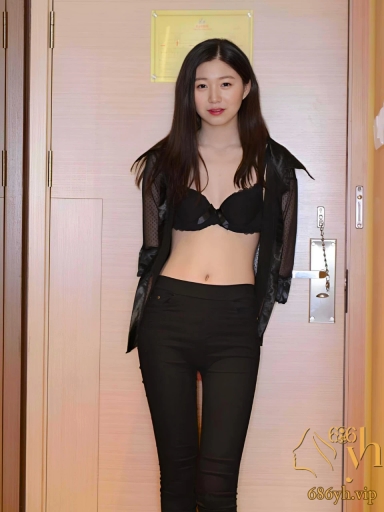 素人私拍反差母狗 张静文 大尺度全裸写真视频流出 身材纤细性感妖娆 骚逼粉嫩掰穴特写！ 3