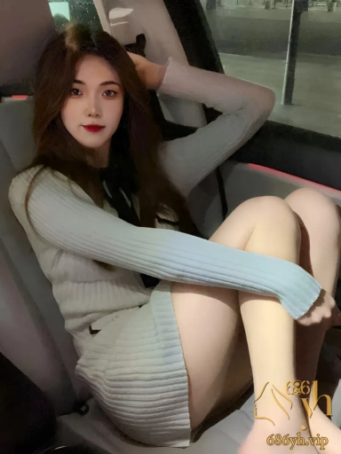 南京艺术大学李佳琳 被金主爸爸口交颜射各种调教玩弄 穿情趣黑丝被后入爆操 2