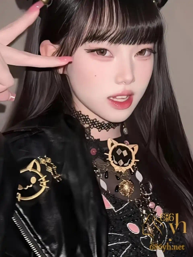 抖音500万粉 Ke08 AI脱衣福利视频 五屌怼脸齐射 白虎穴无套中出 画面尺度炸裂！ 3