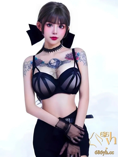 广州女DJ李佳焰 与男友交往期间出轨 被着男友与老板上床 和05年小孩包房偷吃 完事打包回家被男友抓包曝光视频！ 1
