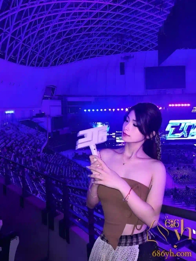 IG极品巨乳网红 靖茹 裸舞视频惊艳曝光 颜值女神掰穴揉奶 清纯人设彻底崩塌！ 1