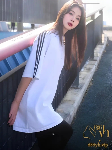 韩国高颜值嫩模 身材高挑细腰翘臀 白嫩美腿修长诱人 户外露出调教母狗 最新私拍福利流出 1