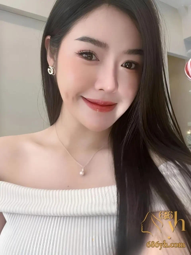 新加坡网红 meilii98 极品肥美人妻身材太犯规了 带毛线头套啪啪太搞笑了吧！ 1