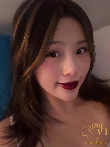 超美小网红情侣淫片 阳光甜妹颜值骚度双双拉满 露脸舔屌掰穴自慰 名器美鲍被男友干到红肿外翻 2