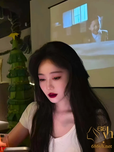 上海唯品会行政部美女实习生 李欣 为提前转正化身骚母狗给上司潜规则无套猛干 2