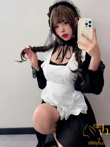 推特福利姬 Bangni邦尼 定制私拍 少女玉体曲线妖艳 女仆装搭配魅魔纹 性感撩人！ 3