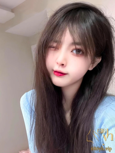 推特极品身材福利姬小美女 ax_9o 翘臀骚拍极具吸引人的鸡吧～ 1