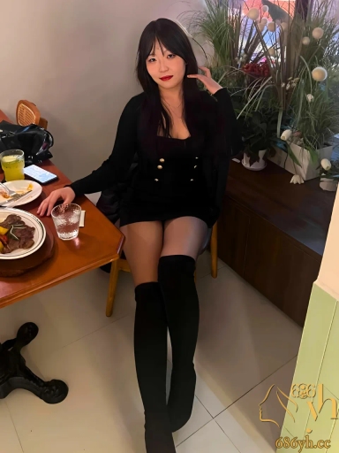 许昌八中女教师 刘聪 被调教成丝袜母狗 反差奴性暴露无遗 2