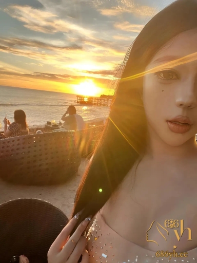 杭州小网红 郑晴滢 被MCN老总潜规则 清纯少女秒变母狗 老板娘怒揭内幕 1