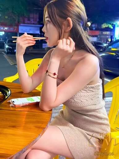 云南小姐姐 马音绮 人设崩塌 看似高傲女神 却已被千人斩 还跟老公要88万彩礼被曝光 1