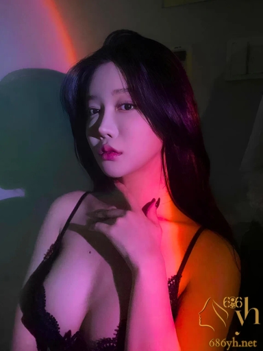 瓜友最喜欢的高颜值露脸大奶美女 极致反差 被草翻了还要调皮做表情 2