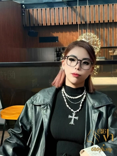 抖音万粉 沐沐不吃姜 不雅视频全网疯传 女上位狂摇翘臀 娇喘浪叫响彻全屋 3