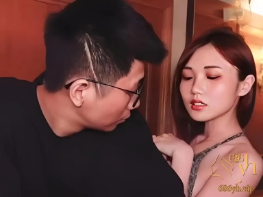 台湾网黄女优 洪钰婷 室外露出搭讪路人 酒店口爆吞精榨干精囊！ 3