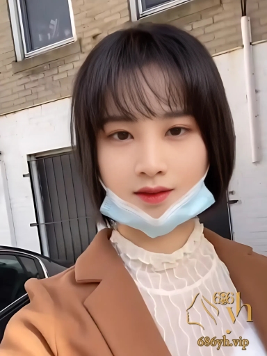 极品TS伪娘 小薰 户外露出 裙底无内裤当街尿尿 骚鸡巴喷射金色尿柱 暴露癖拉满！ 1