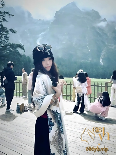 广东佛山反差婊 陈倩瑜 不雅私拍 户外深喉口交 楼道全裸后入狂操 激情十足 3