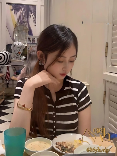 高颜值校花 王欣月 173cm长腿尤物 与前男友自拍的后入打桩视频 分手后被曝光表白墙！ 2
