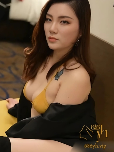 巨乳女神 nicolove 化身酒店经理偷偷溜进房间 口交骑乘撸管射精太骚了 2