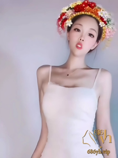 抖音快手网红闪现镜头合集 直播意外漏点乍泄春光 各种美腿美白身材一闪而过 1