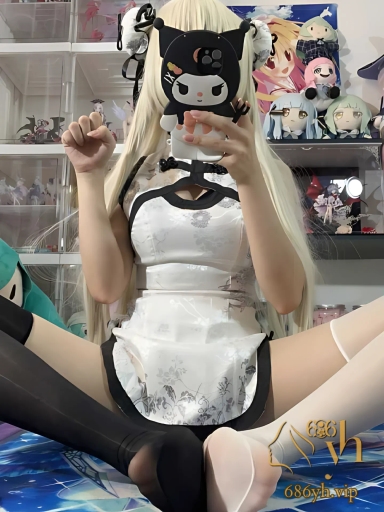 极品萝莉 白栎Shirly 穿旗袍Cos春日野穹 细长美腿配黑白肉丝 诱惑至极的福利大片！ 1