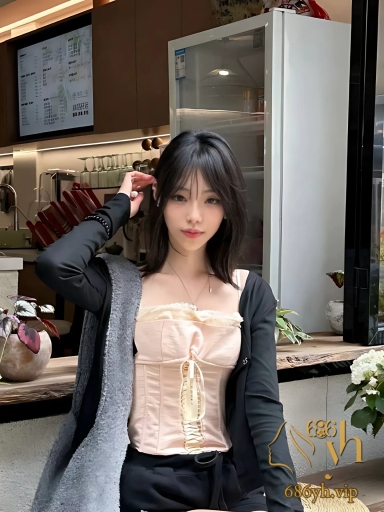辽宁工业大学艺术生 林子雯 高颜值长腿美女 抵不住男友大屌诱惑 扭动骚驱狂榨精 1