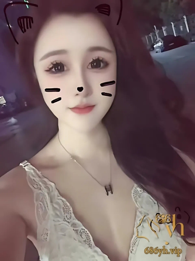 上海网美 小懒猪 被渣男骗炮 为一块假表撅腚埃干 男友绿帽闪闪发光 2