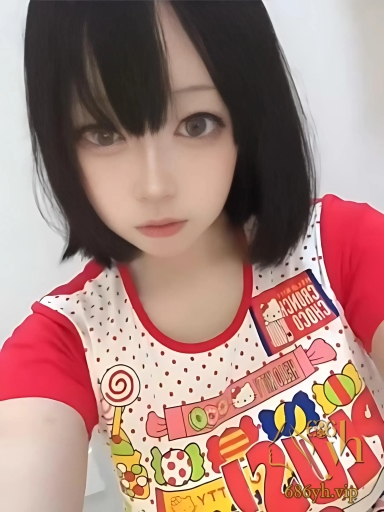 推特反差婊 椿山民子 清纯外表下极致骚浪 各种COS揉奶掰逼 激情自慰骚浪至极！ 2