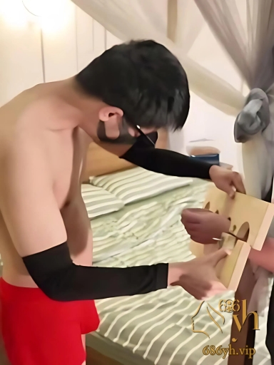 00后真实情侣小陈和小王 COS扬州花魁 为救爱人献身强盗 NTR调教淫语连连！ 3