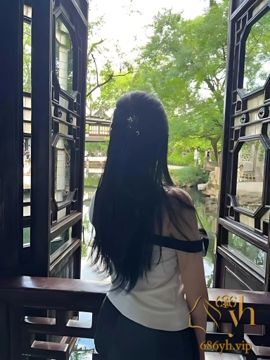 南京反差嫩妹 刘梓玥 不雅视频泄密 穿情趣护士服口交 车震女上位吐舌吸指超诱惑！ 3