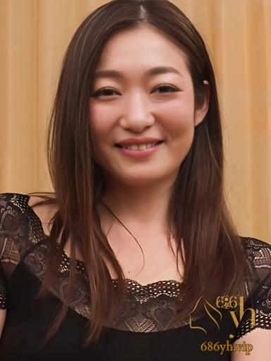 日本美熟女 江波亮 无码3P 夹击爆操三穴全开 菊穴被肉棒同时插满 1