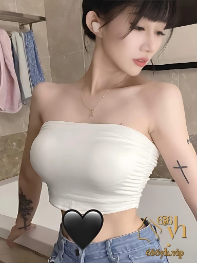 快手网红 梦兮 自慰视频 反差骚货1V1裸聊榜一 丰乳翘臀掰穴展示 淫骚至极！ 3