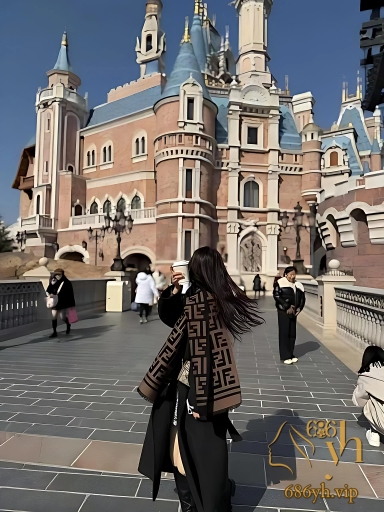 江苏超淫情侣性爱视频泄漏 女友被无套狂干骚穴 黑丝情趣装勾勒出无暇娇躯！ 3