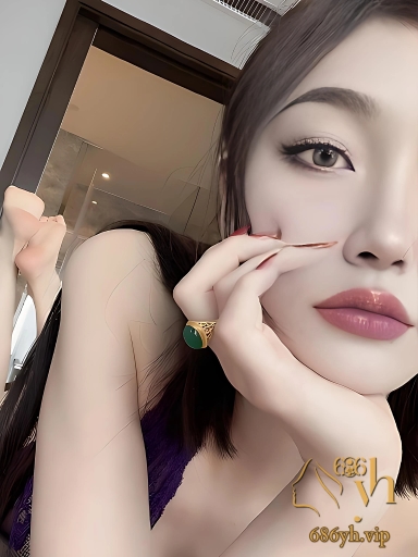抖音百万网红 脸红Dearie 私拍外泄 紫色蕾丝韵味十足 撅臀爆操淫水四溢！ 3