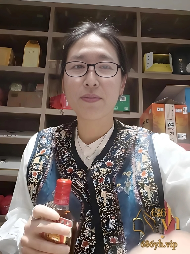 山西运城超市老板娘 带儿子和同学3P乱交 打桩爆操大奶狂晃 血脉禁忌激情不断 1