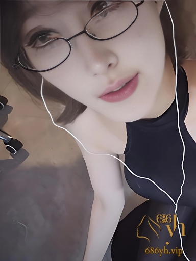 网黄 张爱玲 ASMR定制剧情  黑丝母狗模拟调教恳求惩罚 阿黑颜表情极致诱惑 3