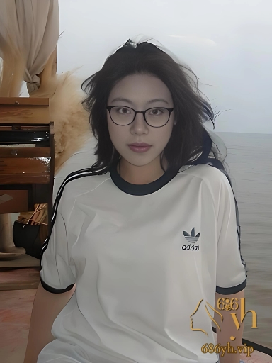 云南昆明女同 陆思佳 被闺蜜戴着假阳具狂干蜜穴 舌尖疯狂允吸奶头太会玩！ 2