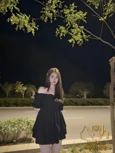 长沙清纯反差婊 董丽丽 被炮友无套猛插 穿黑丝迎合后入 浪叫销魂又淫荡！ 2