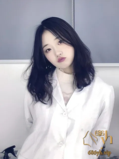 北京东城区 美女护士 多次出轨被男友曝光 爱玩骑乘后入 肉感酮体十分淫荡！ 2